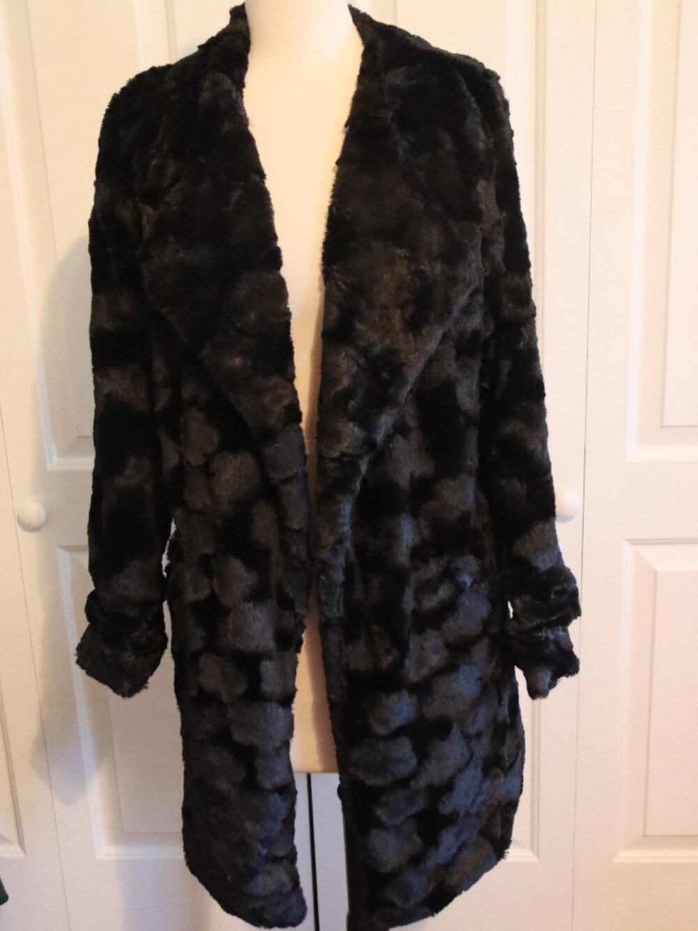 Altar'd State Textured Black Faux Fur Coat Oversized Open Collar Drape Size XS
